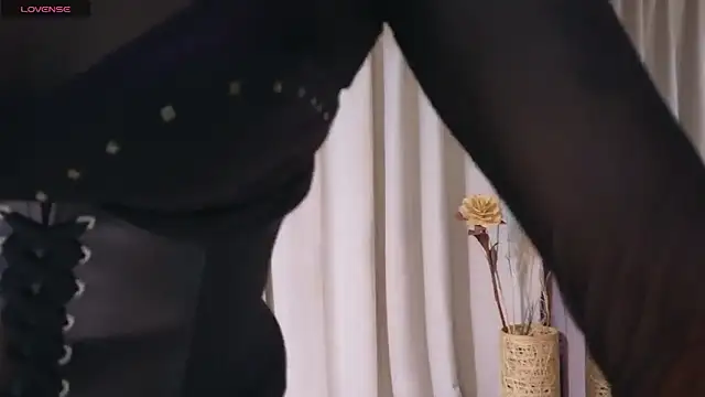 YuliethPetite online show from 03-01-26, 12:05