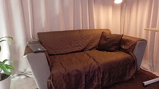 YuliethPetite online show from 10-24-25, 04:11