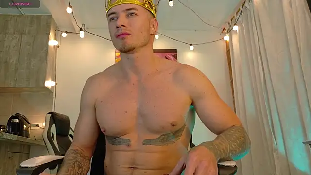 Ryannblue07 online show from 10-08-25, 11:16