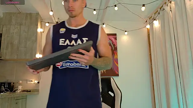 Ryannblue07 online show from 11-06-25, 01:20