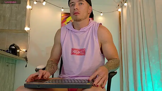 Ryannblue07 online show from 10-23-25, 11:36