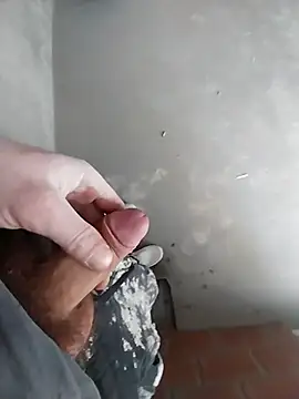 Snapshot of MaksDzubaV chatting on 02-21-26, 11:56 MaksDzubaV online show from 02-21-26, 11:56