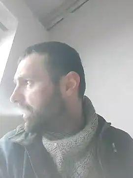 Snapshot of MaksDzubaV chatting on 03-19-25, 12:34 MaksDzubaV online show from 03-19-25, 12:34