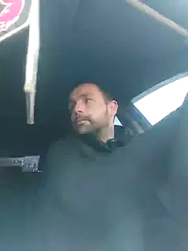 Snapshot of MaksDzubaV chatting on 03-22-25, 05:39 MaksDzubaV online show from 03-22-25, 05:39