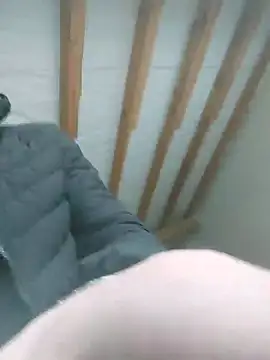 Snapshot of MaksDzubaV chatting on 03-19-25, 06:14 MaksDzubaV online show from 03-19-25, 06:14