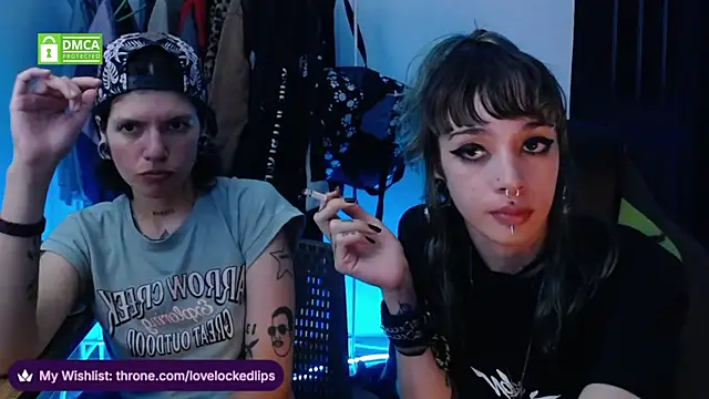 Snapshot of lovelockedlips chatting on 05-21-26, 03:26 lovelockedlips online show from 05-21-26, 03:26