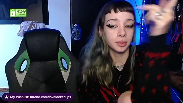 lovelockedlips online show from 06-25-26, 12:32