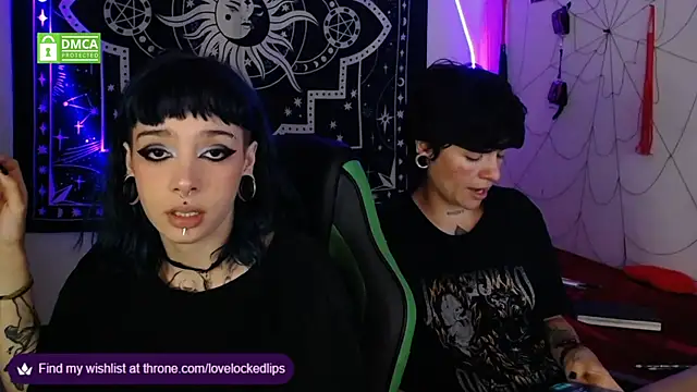 Snapshot of lovelockedlips chatting on 10-23-25, 03:16 lovelockedlips online show from 10-23-25, 03:16