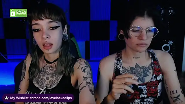 Snapshot of lovelockedlips chatting on 05-12-26, 01:35 lovelockedlips online show from 05-12-26, 01:35