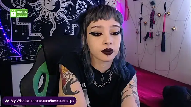 Snapshot of lovelockedlips chatting on 12-15-25, 12:55 lovelockedlips online show from 12-15-25, 12:55