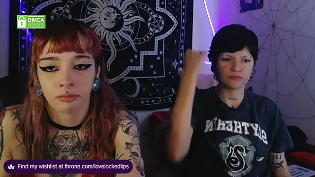 Snapshot of lovelockedlips chatting on 10-12-25, 07:37 lovelockedlips online show from 10-12-25, 07:37