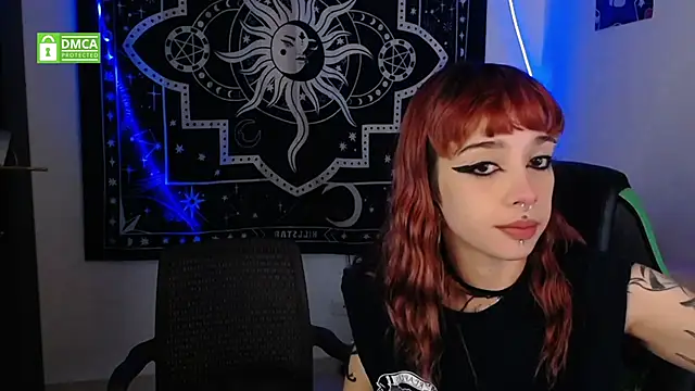 Snapshot of lovelockedlips chatting on 10-11-25, 03:07 lovelockedlips online show from 10-11-25, 03:07