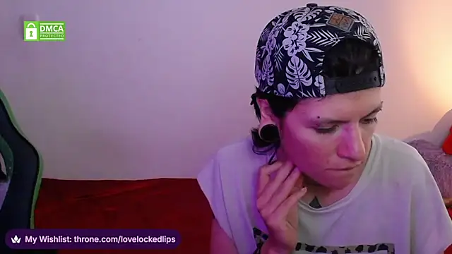 lovelockedlips online show from 04-10-26, 08:38