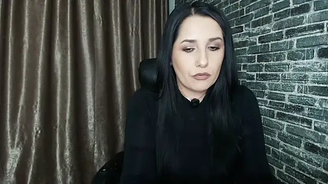 missdyaa online show from 05-05-26, 08:12