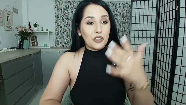 missdyaa online show from 06-10-26, 11:28