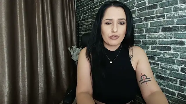 missdyaa online show from 11-14-25, 12:14