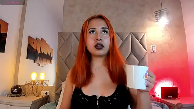 kailinmoonx online show from 05-12-26, 01:06