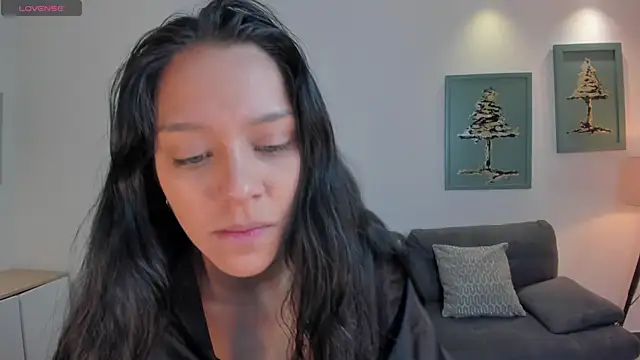 Snapshot of AmaliaCrus chatting on 06-21-26, 06:03 AmaliaCrus online show from 06-21-26, 06:03
