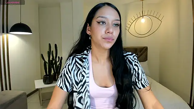 AmaliaCrus online show from 10-20-25, 08:20