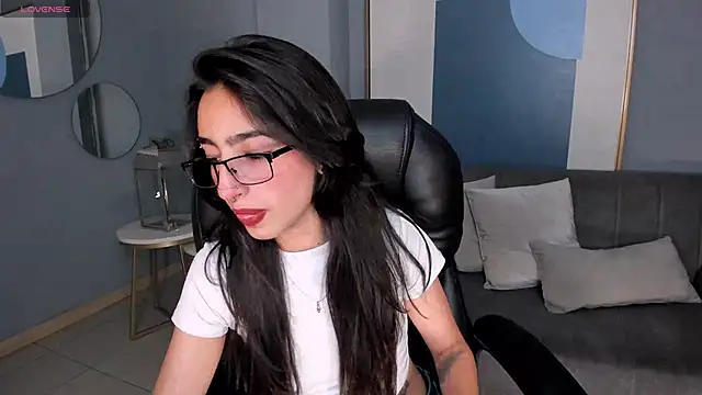 LarisaSmirnov online show from 09-29-25, 01:12