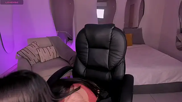 LarisaSmirnov online show from 12-04-25, 04:00