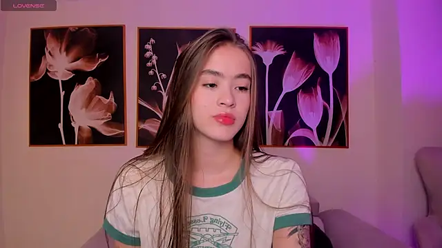 MaiaCollins online show from 03-27-26, 01:01