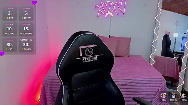 Malory tay1 online show from 10-31-25, 05:31