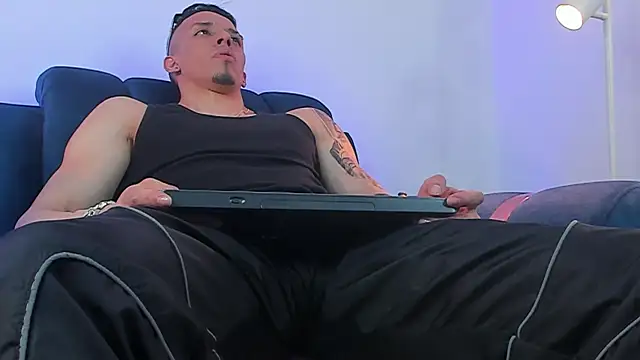 InkAngelo online show from 11-27-25, 03:40