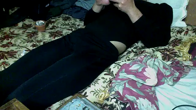 JoaoPinto0 online show from 11-08-25, 12:36