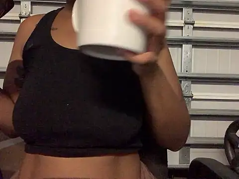 urgeminibrat online show from 12-04-25, 03:49