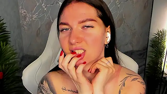babyisperfect online show from 06-12-26, 01:36