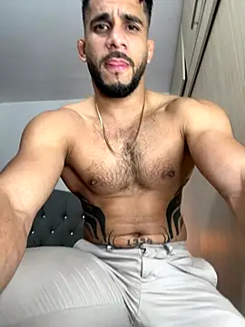 Maximiliano ford online show from 10-31-25, 09:06