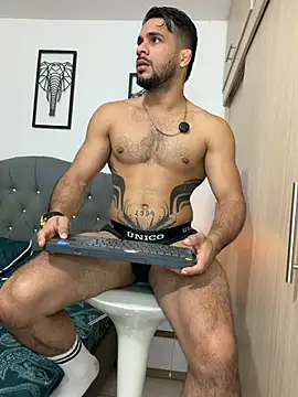 Maximiliano ford online show from 05-02-26, 10:42