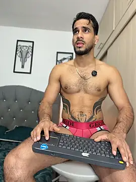 Maximiliano ford online show from 07-21-26, 10:49