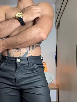 Maximiliano ford online show from 10-28-25, 10:14