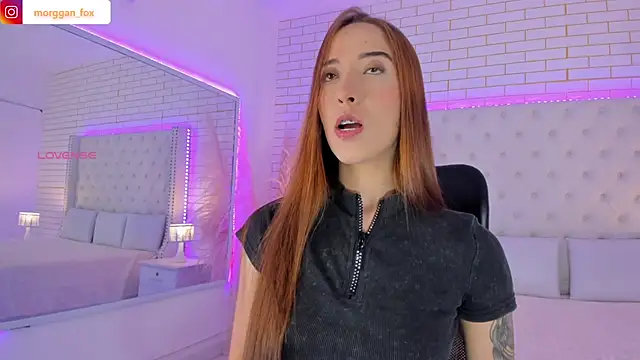 Snapshot of Morggan_Fox_ chatting on 10-17-25, 03:21 Morggan Fox  online show from 10-17-25, 03:21