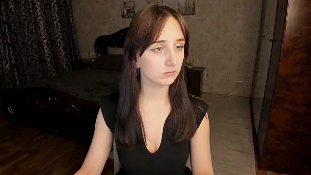 JulietMonli online show from 10-29-25, 11:42