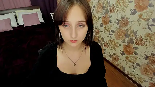 JulietMonli online show from 09-24-25, 07:09