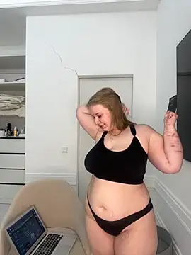 Amy Sky  online show from 11-18-25, 03:26