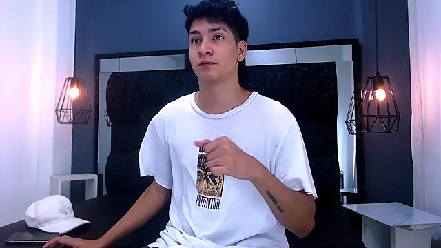 Jhojan twink online show from 01-08-26, 04:29