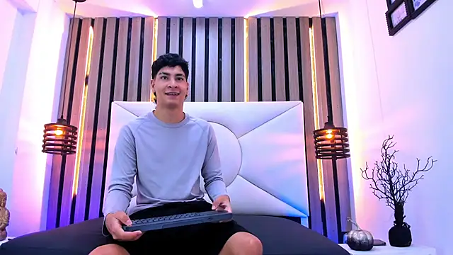 Jhojan twink online show from 10-24-25, 12:26