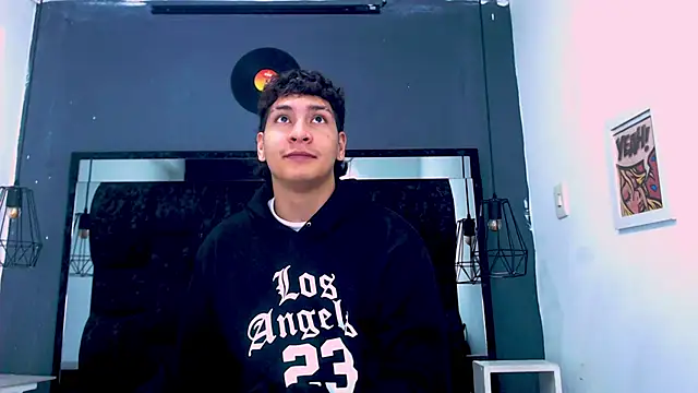 Jhojan twink online show from 03-20-26, 05:19