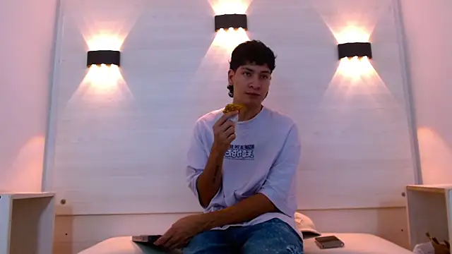 Jhojan twink online show from 11-27-25, 12:16