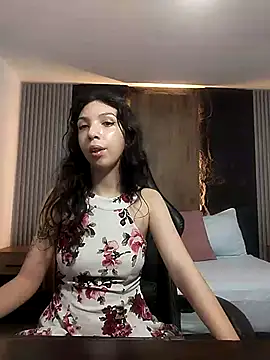 Snapshot of Shopianova chatting on 09-13-25, 01:55 Shopianova online show from 09-13-25, 01:55