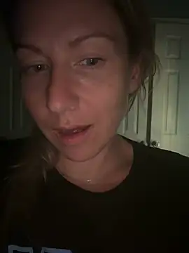 LittleMsMILF online show from 04-07-26, 08:43