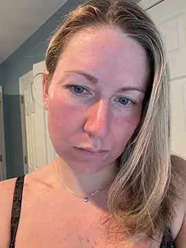 LittleMsMILF online show from 03-12-26, 06:34