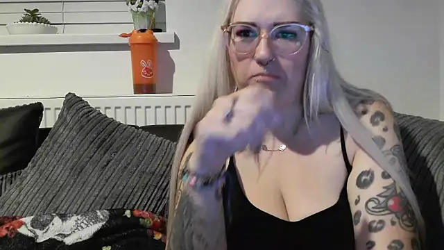 Sizzling Indie36 online show from 09-30-25, 09:43