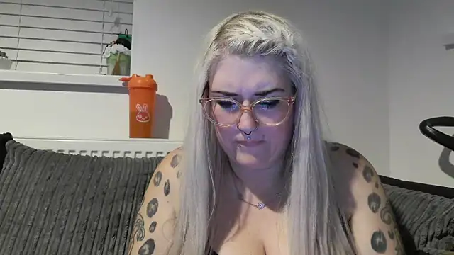 Sizzling Indie36 online show from 10-09-25, 10:10