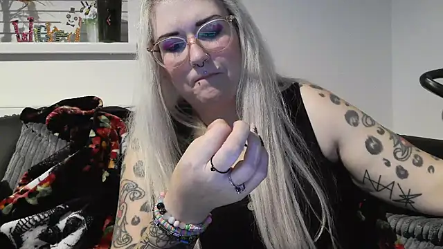 Sizzling Indie36 online show from 10-20-25, 07:47