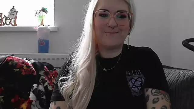 Sizzling Indie36 online show from 10-15-25, 11:29